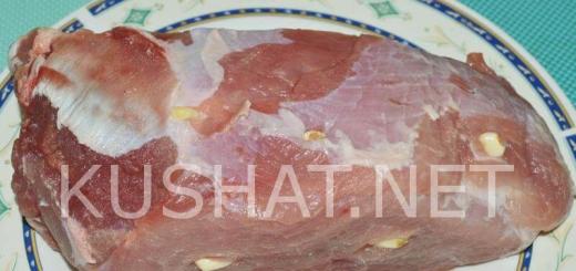 Что приготовить из свиной лопатки: рецепты вкусных блюд Что можно приготовить из свиной лопатки рецепты